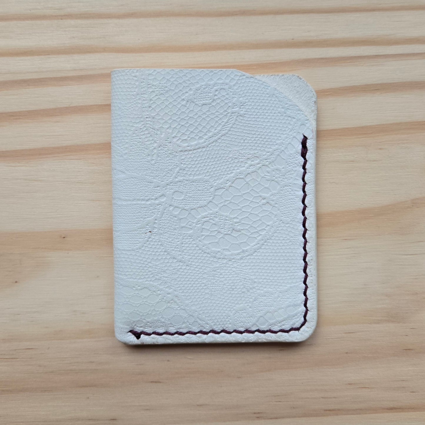 White Lace Thrush Wallet
